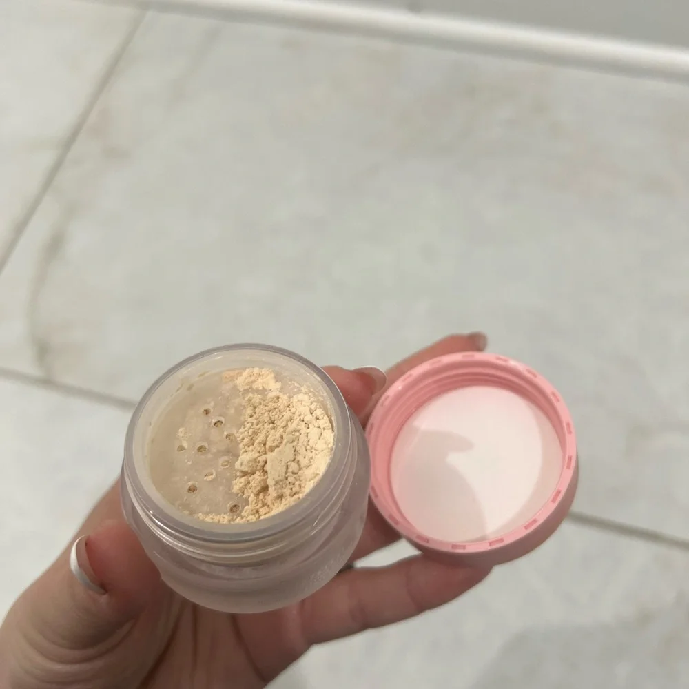 One Size Ultimate Setting Powder Translucent